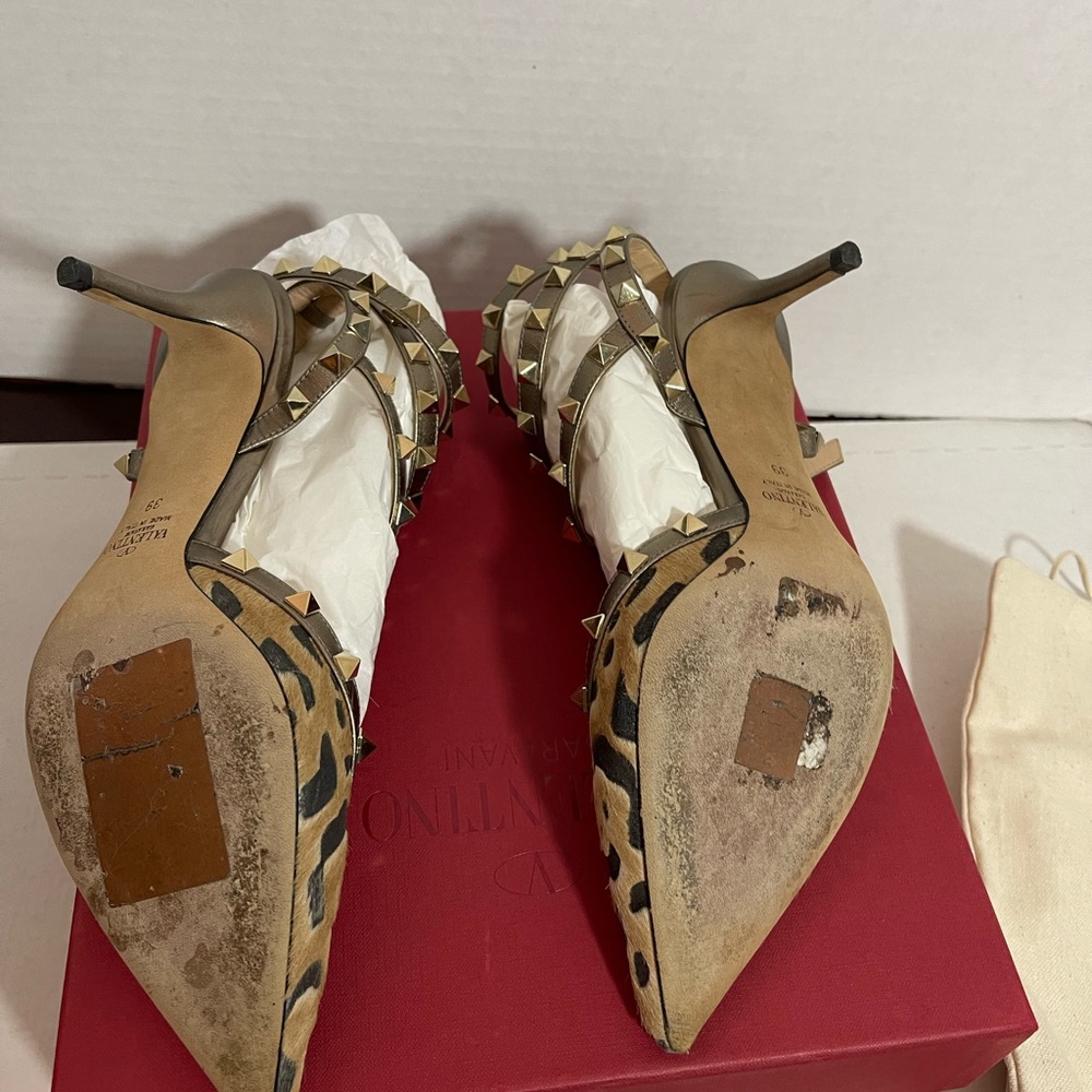 39 Valentino - Picture 4 of 6